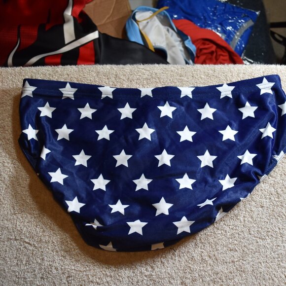 Men's Q Swimwear swim brief size 32, excellent shape - Picture 6 of 7